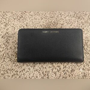Marc Jacobs Black and Gold Textured Wallet
